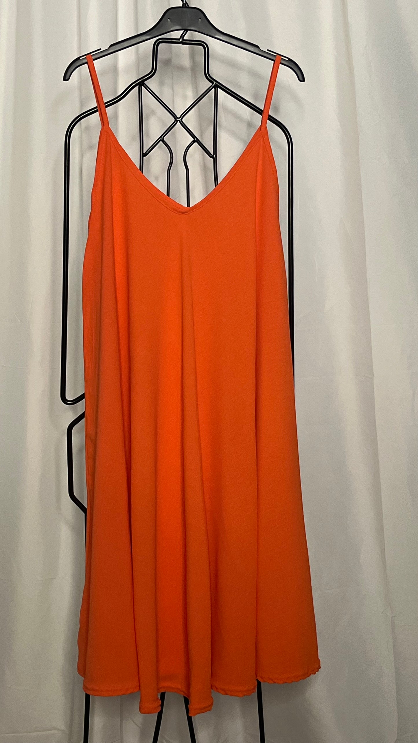Robe courte à bretelles