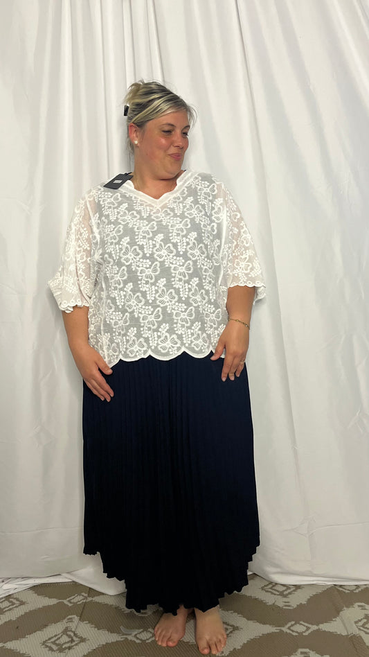 Broderie Lucie